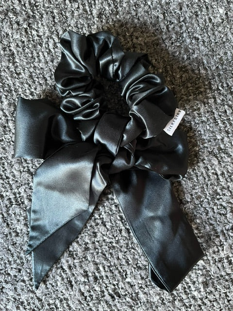 Silk LOVE Bow Scrunchie Set